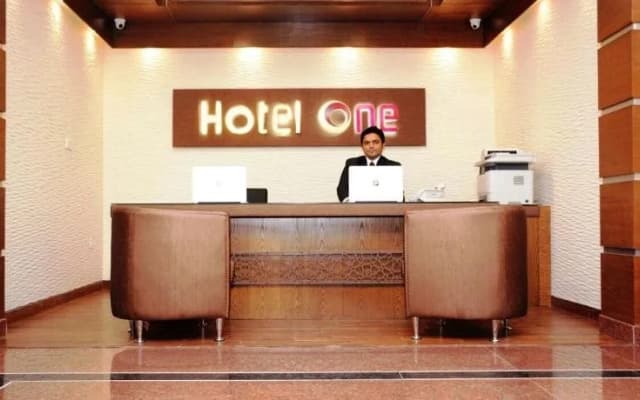 Hotel One Lalazar Multan