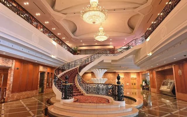 Hotel Springs Makuhari Premier