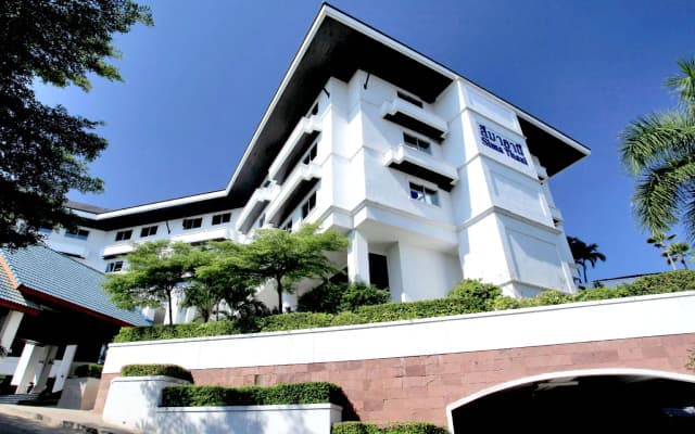 Sima Thani Hotel (SHA Extra Plus)