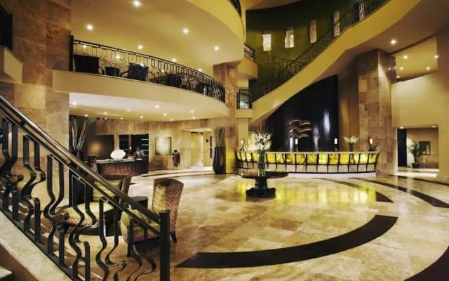 Luxury Las Palomas Oceanview Condo - Phase 2