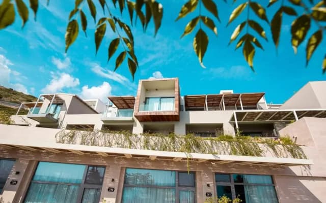 Folie Marine Beach Hotel & Club