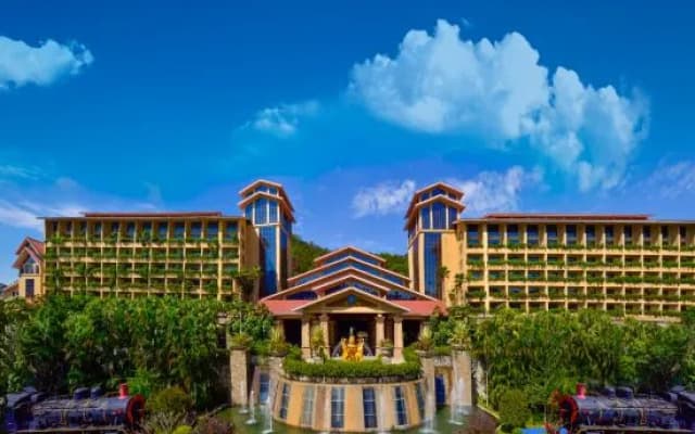 Cloud Nine Hotspring