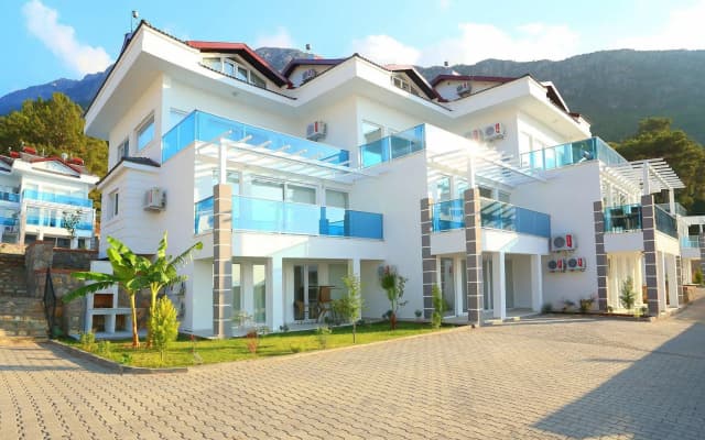 Orka Royal Hills Apartment