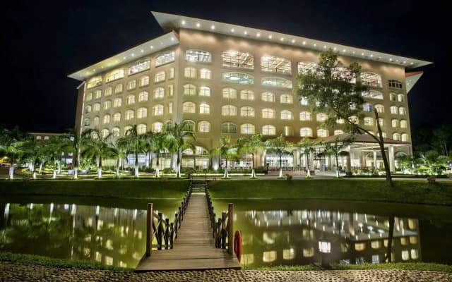 Grand Sultan Tea Resort & Golf