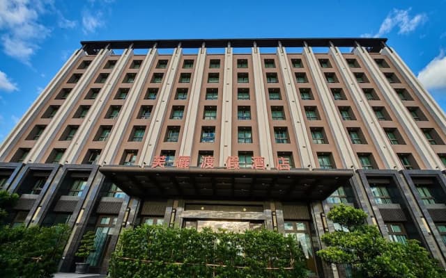 F Hotel Chipen