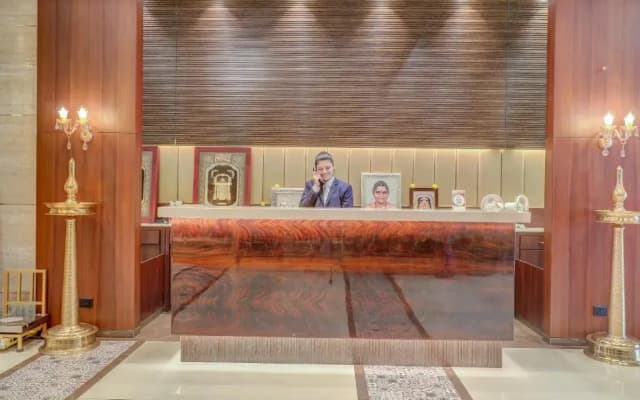 Hotel Gurudev Grand