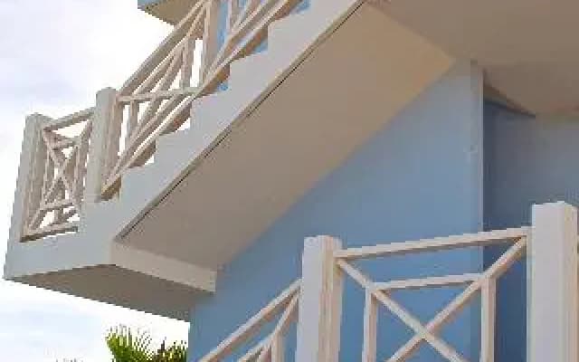 Ocean Breeze Boutique Hotel & Marina