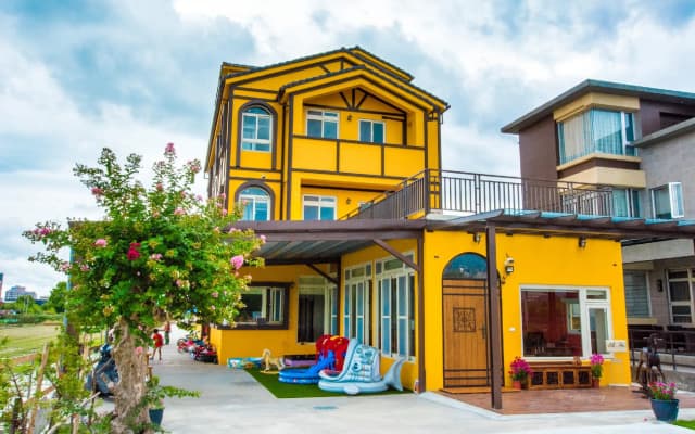 colorful wooden horse homestay