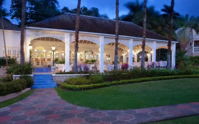 Couples Sans Souci All Inclusive