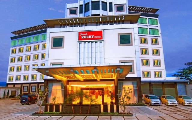 Grand Rocky Hotel