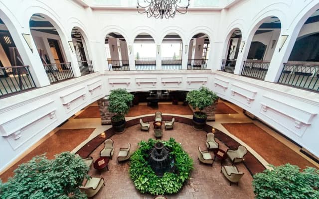 Lake Victoria Serena Golf Resort & Spa