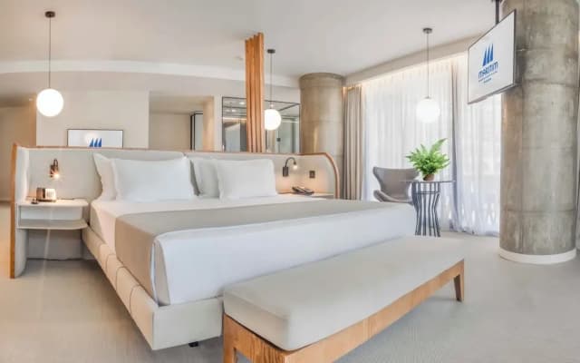 Maritim Marina Bay Resort  Casino
