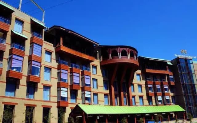 Pearl-Continental Hotel Malam Jabba