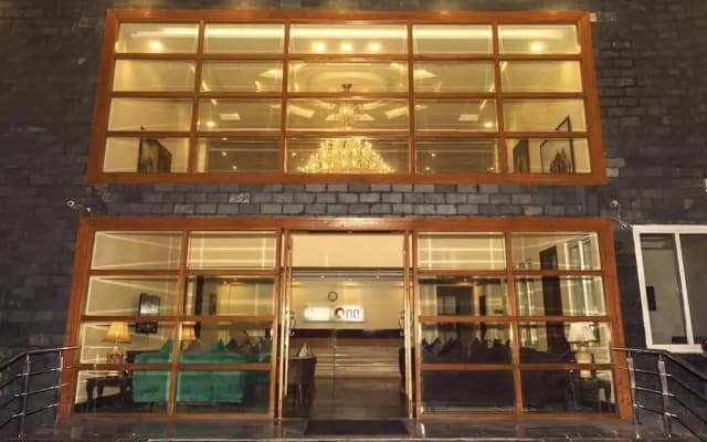 Hotel One Naran