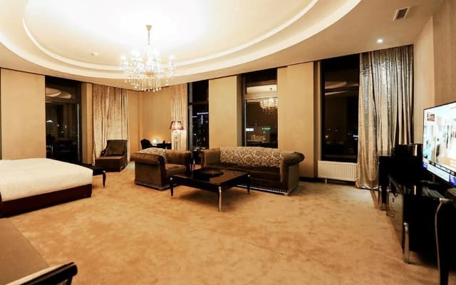 Soyol Hotel
