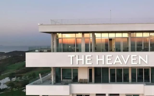 The Heaven Resort