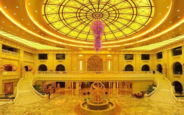 Huasheng Jiangquan Hotel & Town