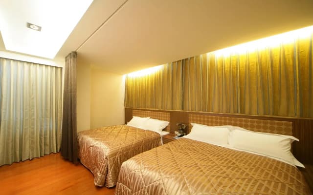 Florence Resort Villa - Italianate Villa