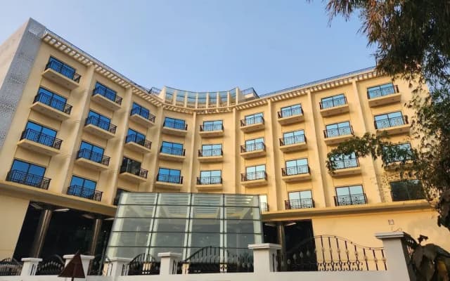 Paragon Hotel and Resort