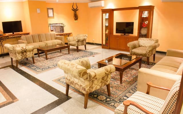 Travellers Suites Serviced Apartments