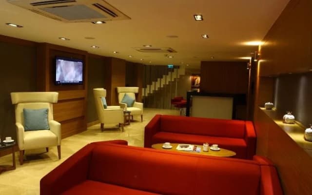 Ela Hotel