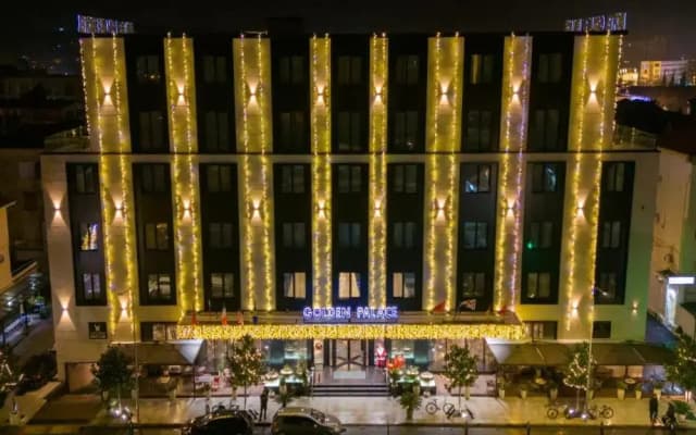 Отель Golden Palace
