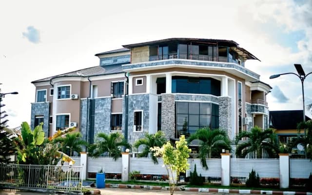 Отель Madina Residences