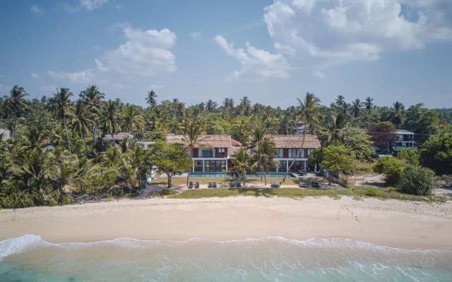 Бутик-отель Ubuntu Beach Villas By Reveal