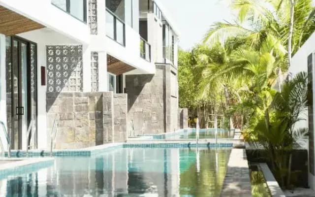Long Set Resort