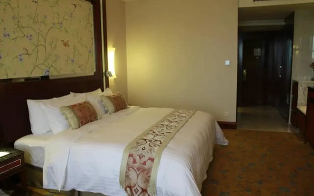 Xiaogan Yuji Grand Hotel